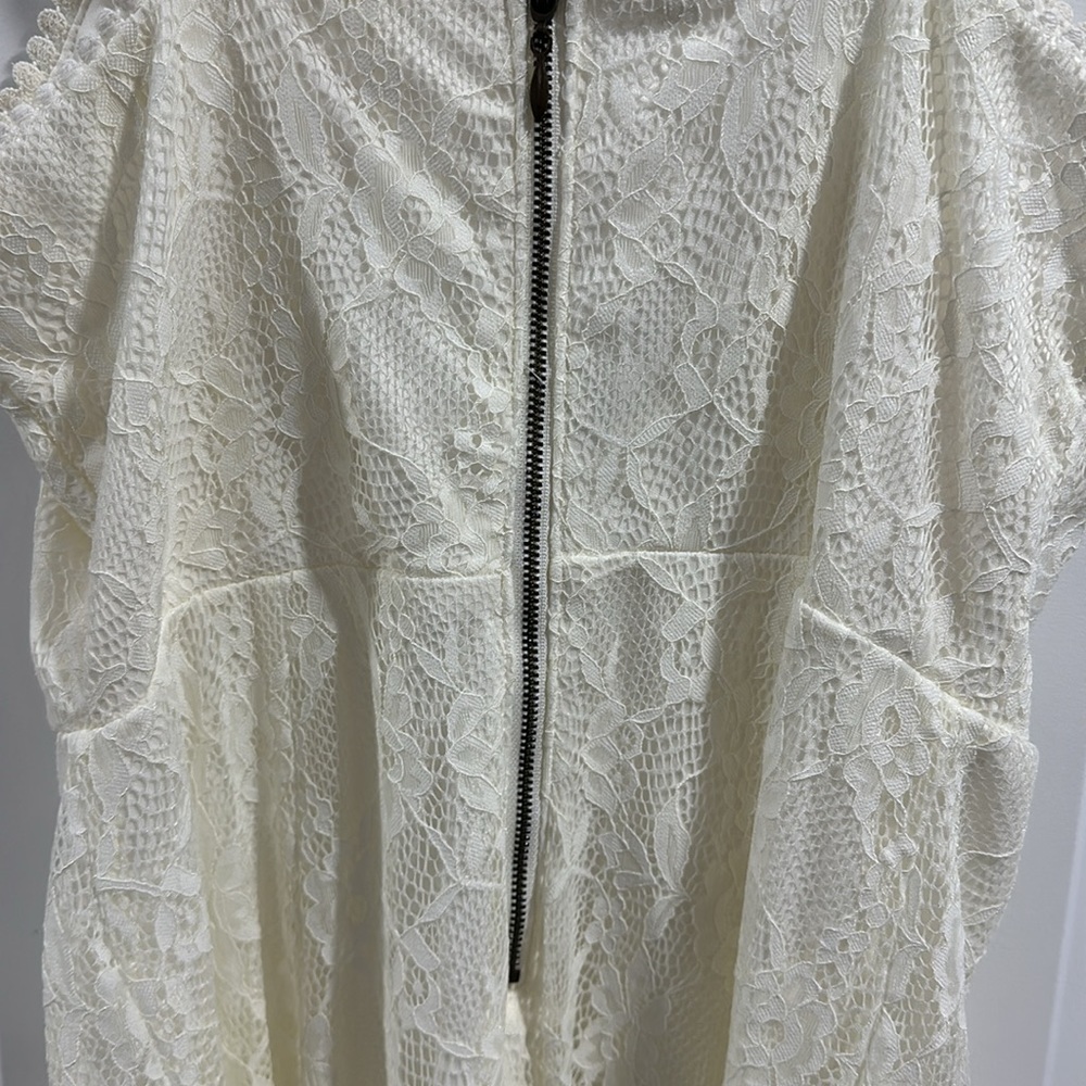 Xhilaration Lace Summer Dress - Picture 11 of 11
